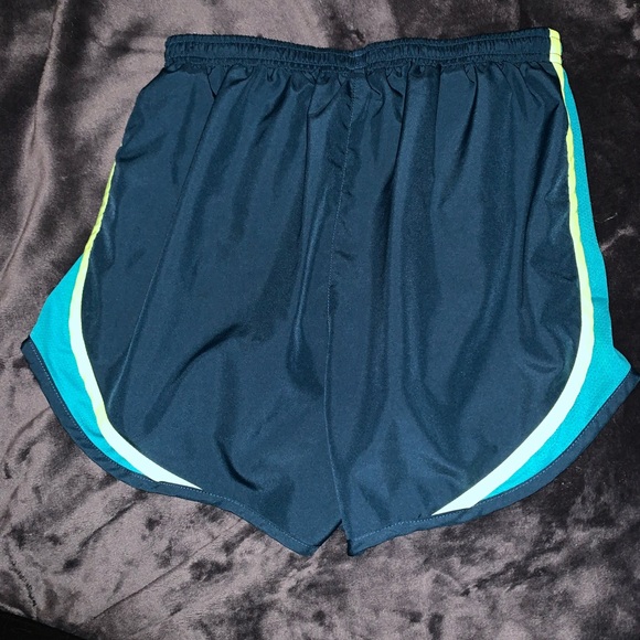 Nike Tempo Running Shorts Size Small - Picture 4 of 6